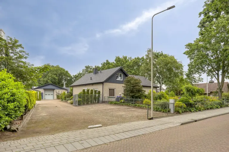Wouwseweg 23, Halsteren