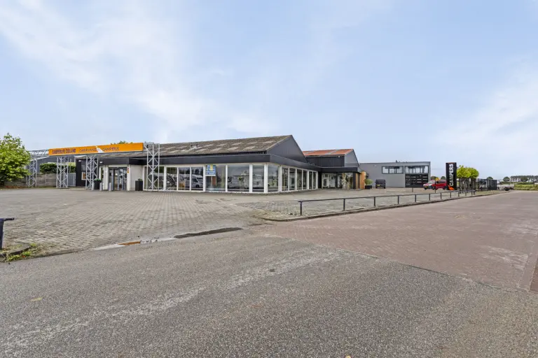 Bedrijfsruimte-/showroom in ’s-Heer Arendskerke
